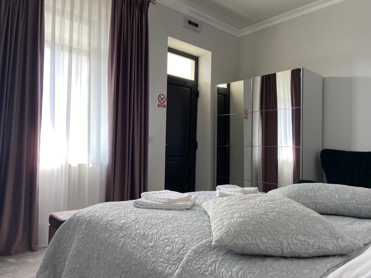 Maisonette Apartments Câmpulung Eksteriør billede