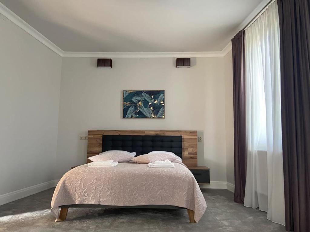 Maisonette Apartments Câmpulung Eksteriør billede